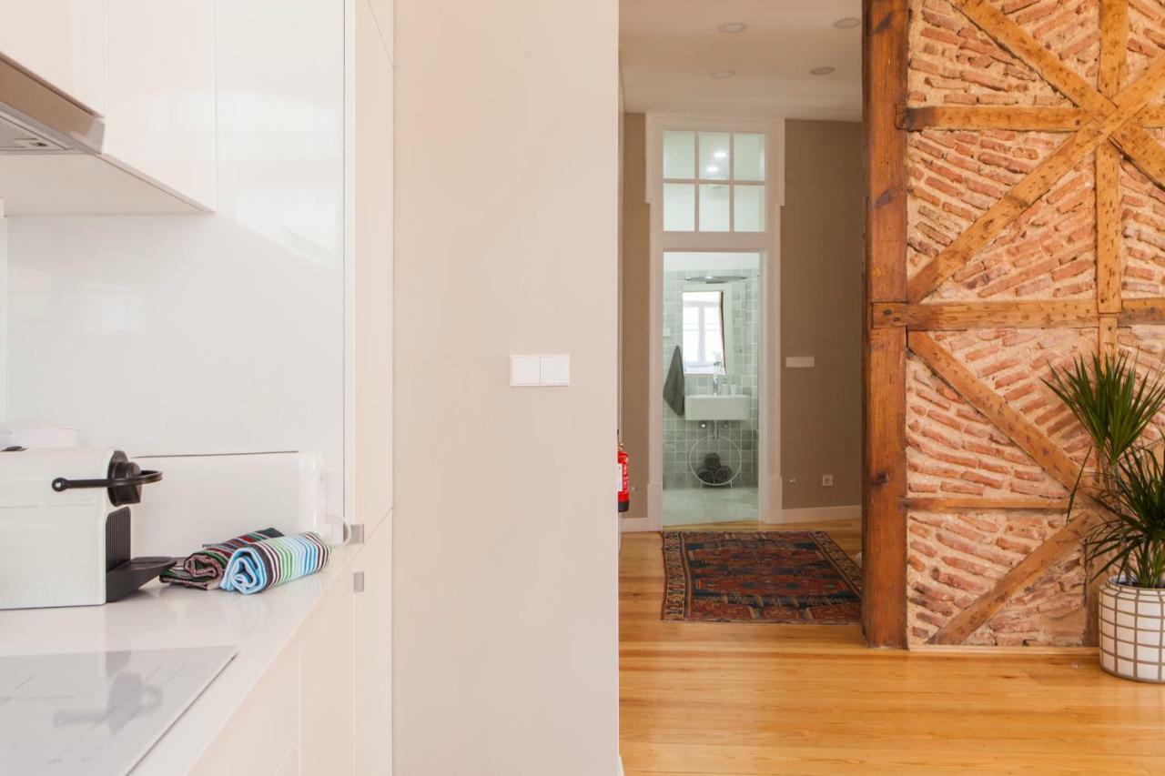 Alfama Baixa Spacious And Bright Apartment Blends The Historic And The Contemporary 2 Bedrs & 2 Bathrs Ac 18Th Century Building Lisboa Exterior foto